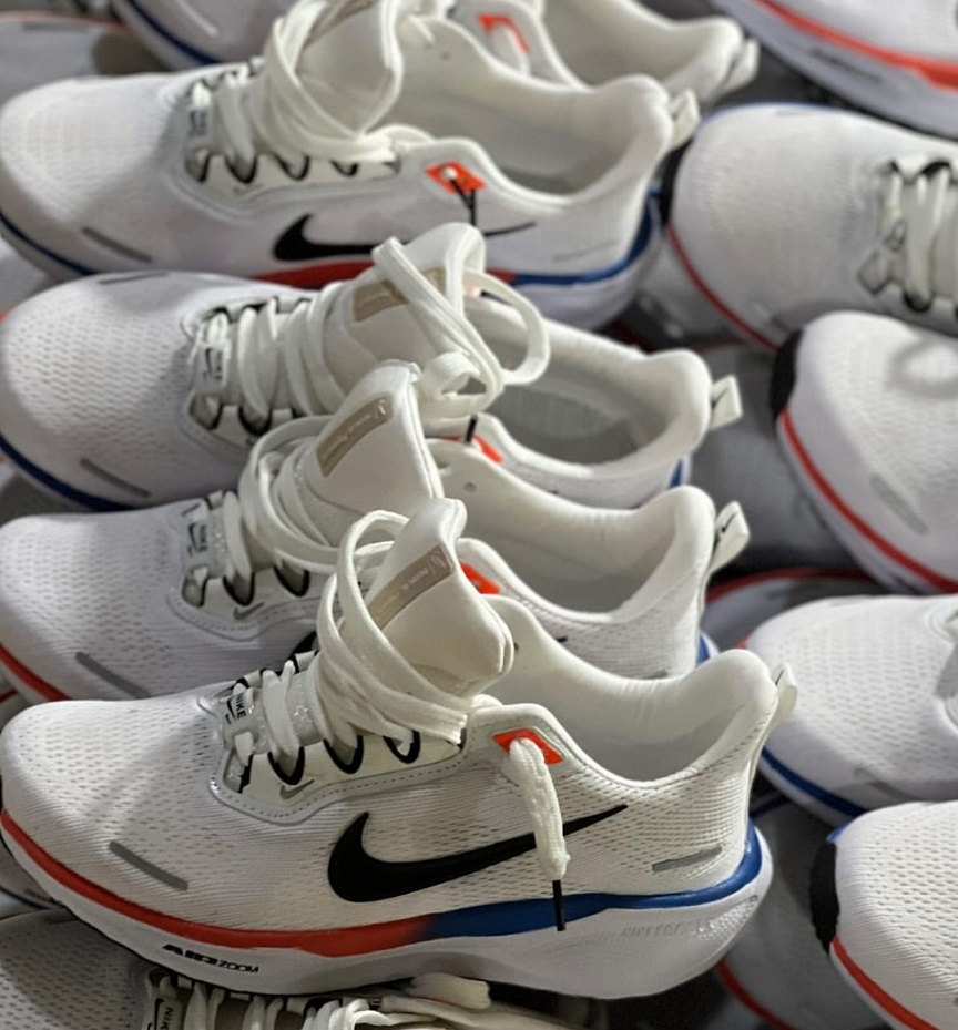 خرید کتانی نایک از تولید کننده به صورت عمده